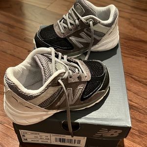 Slightly Worn Toddler New Balance 990 (Box included)